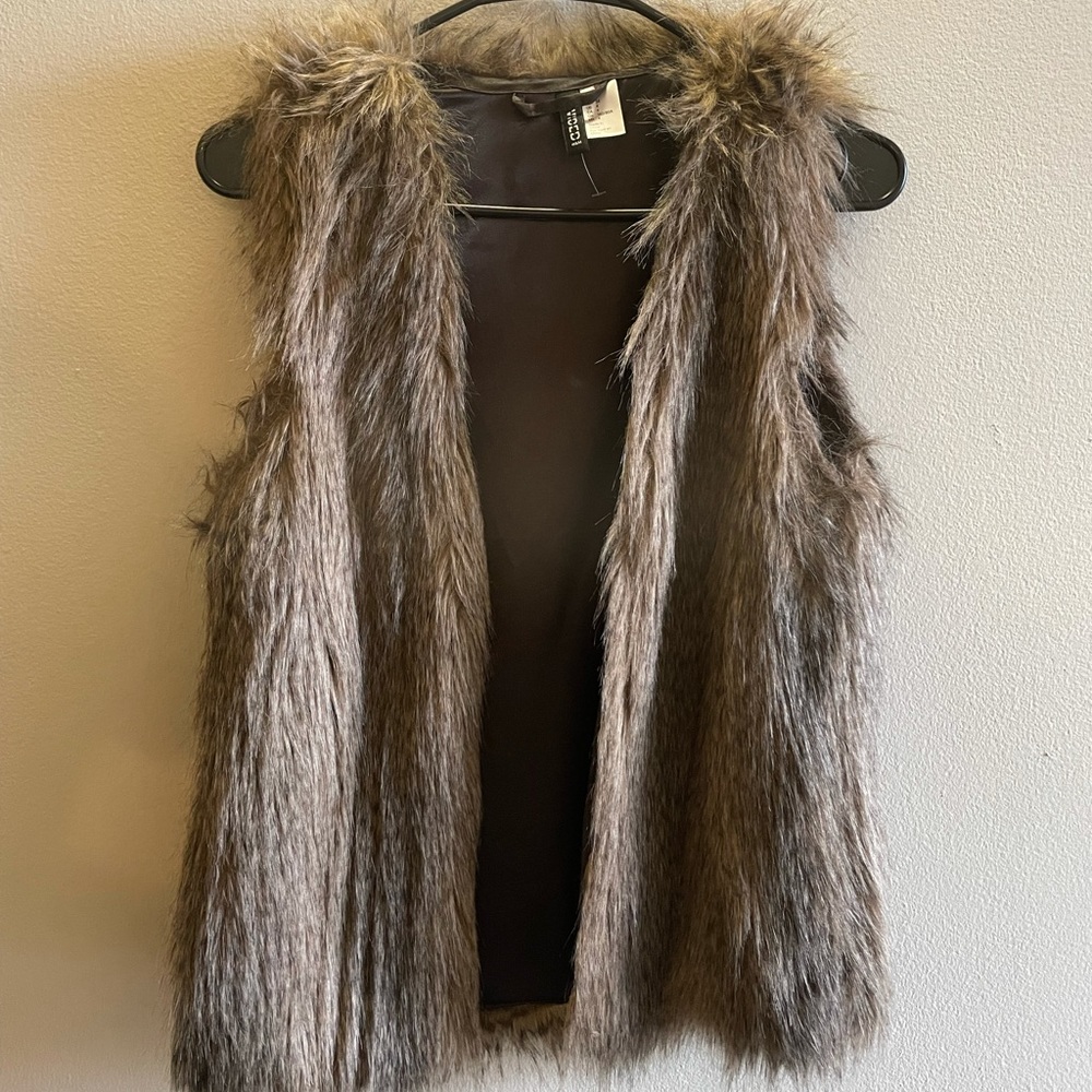 Fur vest